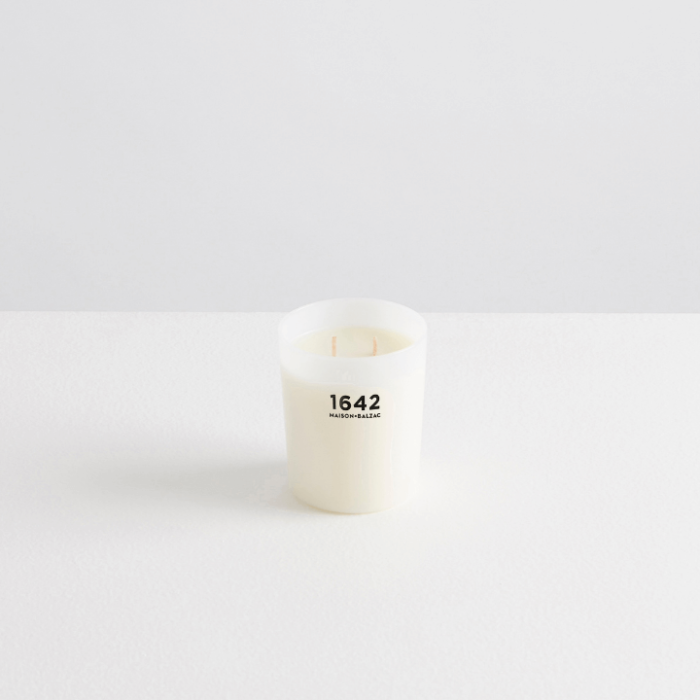 1642 large candle 2